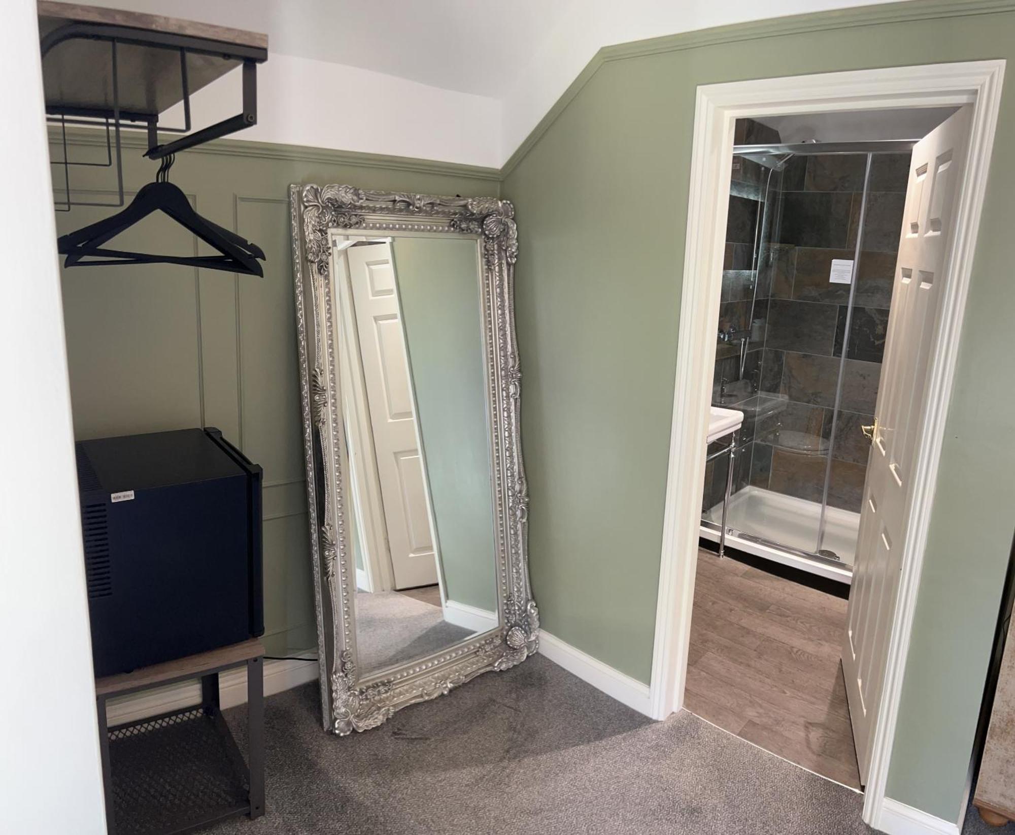 The Plough Inn Marsham Chambre photo